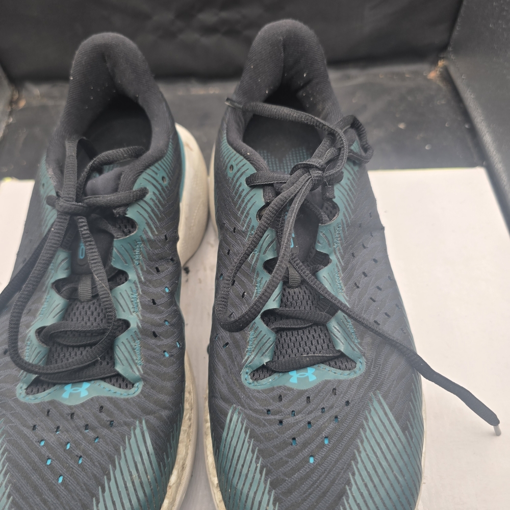 Under Armour‎ Black and Teal Athletic Shoes